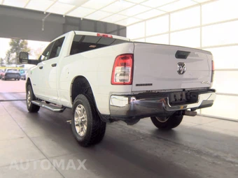 2024 Ram 2500 Big Horn Crew Cab Medium Bed - miniatura 6