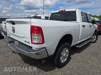 2024 Ram 2500 Big Horn Crew Cab Medium Bed - miniatura 4