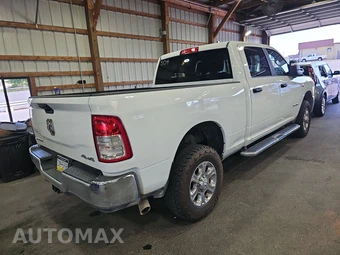 2024 Ram 2500 Big Horn Crew Cab Medium Bed - miniatura 4