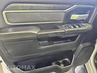 2024 Ram 2500 Big Horn Crew Cab Medium Bed - miniatura 9
