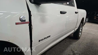 2024 Ram 2500 Big Horn Crew Cab Medium Bed - miniatura 31