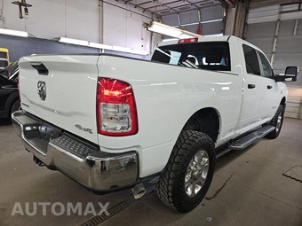 2024 Ram 2500 Big Horn Crew Cab Medium Bed - miniatura 4