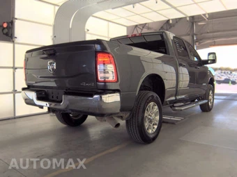 2024 Ram 2500 Big Horn Crew Cab Medium Bed - miniatura 4