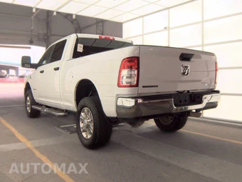2024 Ram 2500 Big Horn Crew Cab Medium Bed - miniatura 6