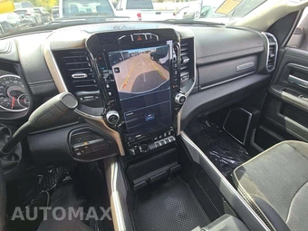 2024 Ram 2500 Laramie Crew Cab Long Bed - miniatura 10