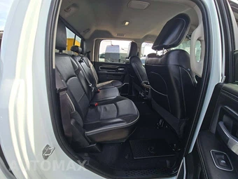 2024 Ram 2500 Laramie Crew Cab Long Bed - miniatura 16