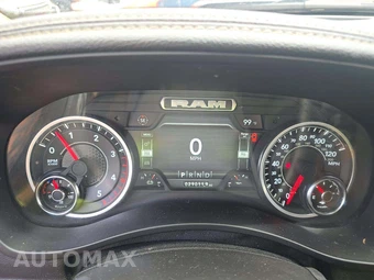 2024 Ram 2500 Laramie Crew Cab Medium Bed - miniatura 9