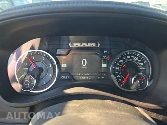 2024 Ram 2500 Laramie Crew Cab Medium Bed - miniatura 12