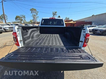2024 Ram 2500 Laramie Crew Cab Medium Bed - miniatura 14