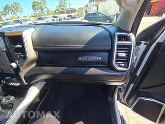 2024 Ram 2500 Laramie Crew Cab Medium Bed - miniatura 19