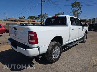 2024 Ram 2500 Laramie Crew Cab Medium Bed - miniatura 3