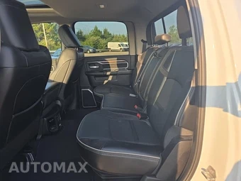 2024 Ram 2500 Laramie Crew Cab Medium Bed – miniatura 16
