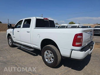 2024 Ram 2500 Laramie Crew Cab Medium Bed - miniatura 2