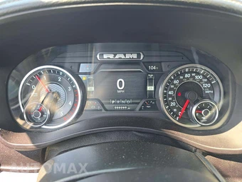 2024 Ram 2500 Laramie Crew Cab Medium Bed - miniatura 9