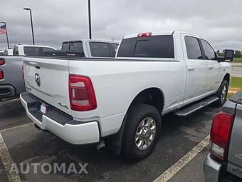 2024 Ram 2500 Laramie Crew Cab Medium Bed – miniatura 3