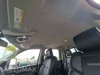 2024 Ram 2500 Laramie Crew Cab Medium Bed - miniatura 11