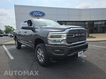 2024 Ram 2500 Laramie Crew Cab Medium Bed - miniatura 4