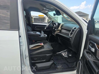 2024 Ram 2500 Laramie Crew Cab Medium Bed - miniatura 18