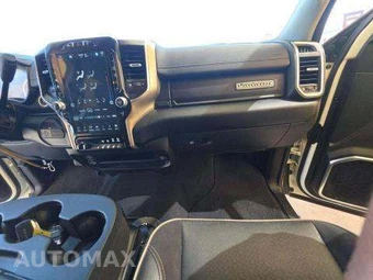 2024 Ram 2500 Laramie Crew Cab Medium Bed – miniatura 19
