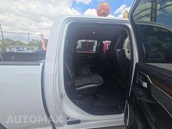 2024 Ram 2500 Laramie Crew Cab Medium Bed – miniatura 16