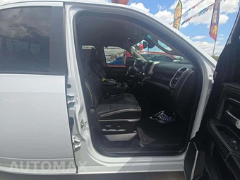2024 Ram 2500 Laramie Crew Cab Medium Bed – miniatura 18