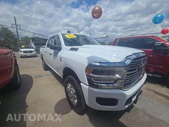 2024 Ram 2500 Laramie Crew Cab Medium Bed – miniatura 4