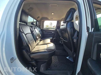 2024 Ram 2500 Laramie Crew Cab Medium Bed - miniatura 16