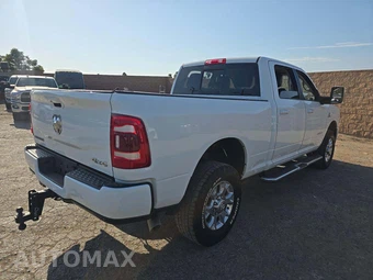 2024 Ram 2500 Laramie Crew Cab Medium Bed - miniatura 3
