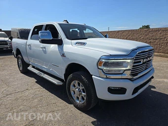 2024 Ram 2500 Laramie Crew Cab Medium Bed - miniatura 4