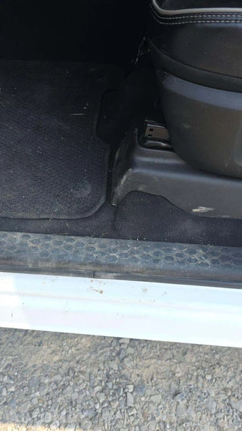2024 Ram 2500 Laramie Crew Cab Medium Bed - miniatura 23