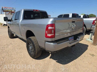2024 Ram 2500 Laramie Crew Cab Medium Bed - miniatura 2