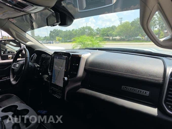 2024 Ram 2500 Laramie Crew Cab Medium Bed – miniatura 19