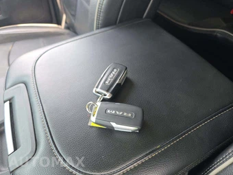 2024 Ram 2500 Laramie Crew Cab Medium Bed – miniatura 8