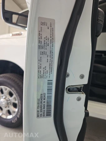 2024 Ram 2500 Laramie Crew Cab Medium Bed - miniatura 14