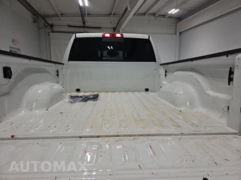2024 Ram 2500 Laramie Crew Cab Medium Bed - miniatura 16