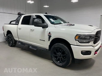 2024 Ram 2500 Laramie Crew Cab Medium Bed - miniatura 3