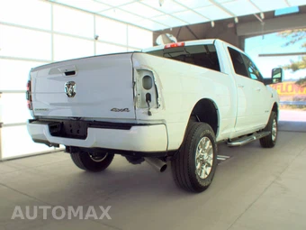 2024 Ram 2500 Laramie Crew Cab Medium Bed - miniatura 4