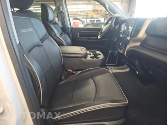 2024 Ram 2500 Laramie Crew Cab Medium Bed - miniatura 8