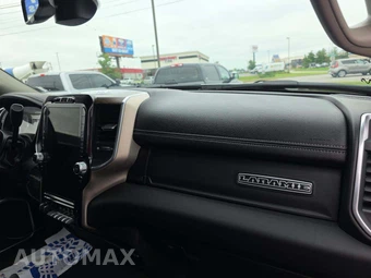 2024 Ram 2500 Laramie Crew Cab Medium Bed – miniatura 16