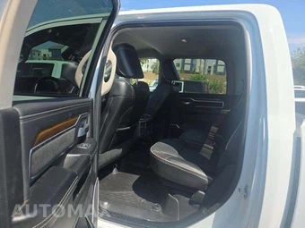 2024 Ram 2500 Laramie Crew Cab Medium Bed - miniatura 13