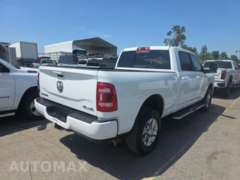 2024 Ram 2500 Laramie Crew Cab Medium Bed - miniatura 3