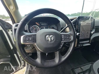 2024 Ram 2500 Laramie Crew Cab Medium Bed – miniatura 10