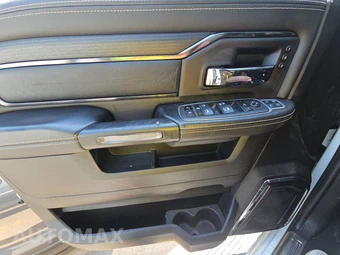 2024 Ram 2500 Limited Crew Cab Medium Bed – miniatura 9