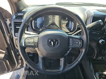 2024 Ram 2500 Limited Extended Crew Cab Medium Bed – miniatura 10