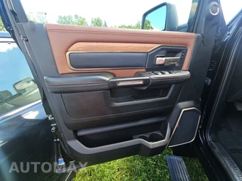 2024 Ram 2500 Limited Longhorn Crew Cab Medium Bed – miniatura 14