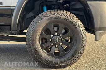 2024 Ram 2500 Power Wagon Crew Cab Medium Bed – miniatura 13