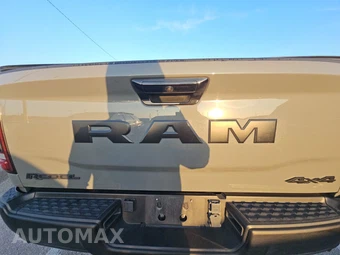 2024 Ram 2500 Rebel Crew Cab Medium Bed – miniatura 16