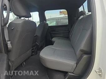 2024 Ram 2500 Tradesman Crew Cab Long Bed - miniatura 16