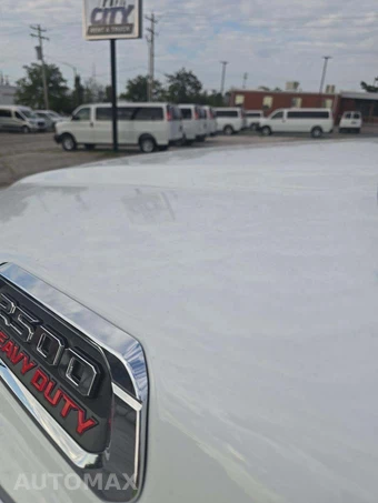2024 Ram 2500 Tradesman Crew Cab Long Bed - miniatura 18