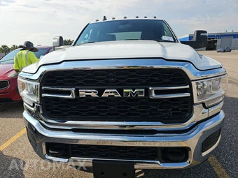 2024 Ram 2500 Tradesman Crew Cab Long Bed - miniatura 2